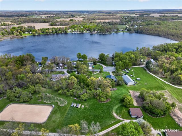 3880 Bell Lake Drive, Ada, MI 49301