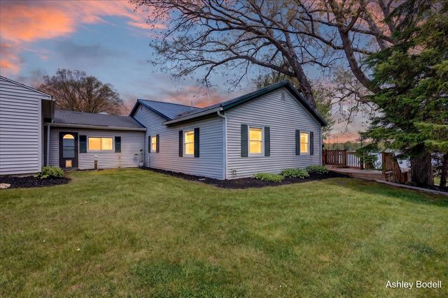 3880 Bell Lake Drive, Ada, MI 49301