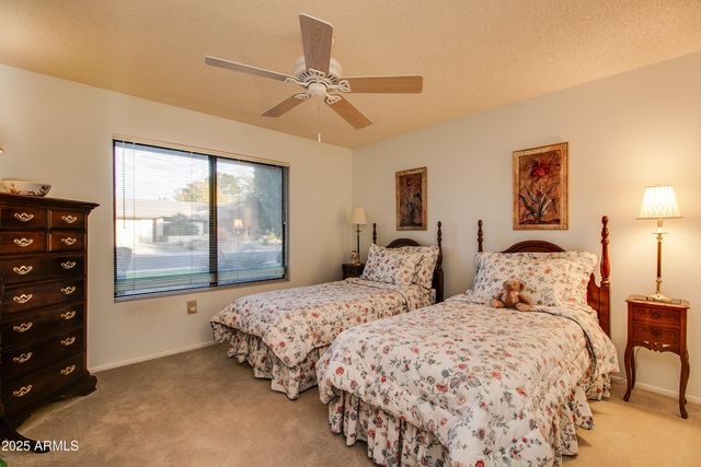 13723 W GREENVIEW Drive, Sun City West, AZ 85375