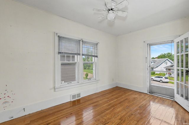 437 Park Avenue, Mishawaka, IN 46545
