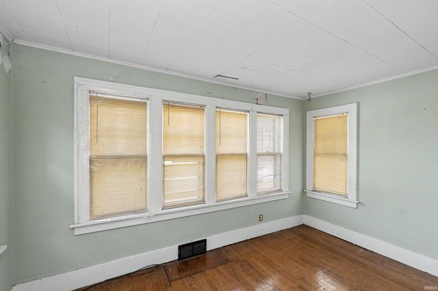 437 Park Avenue, Mishawaka, IN 46545