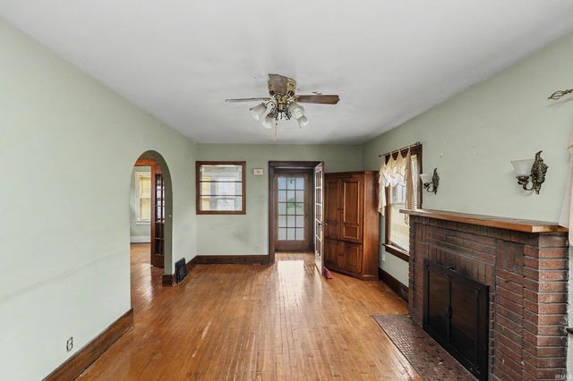437 Park Avenue, Mishawaka, IN 46545