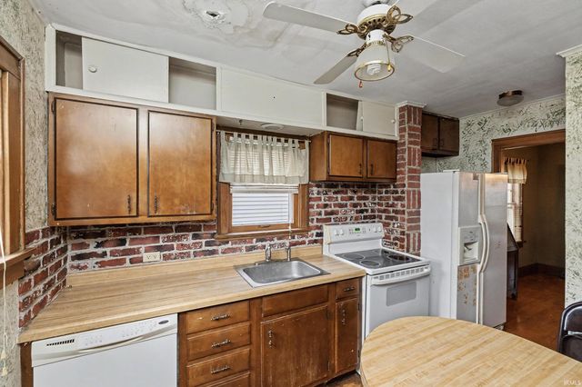 437 Park Avenue, Mishawaka, IN 46545
