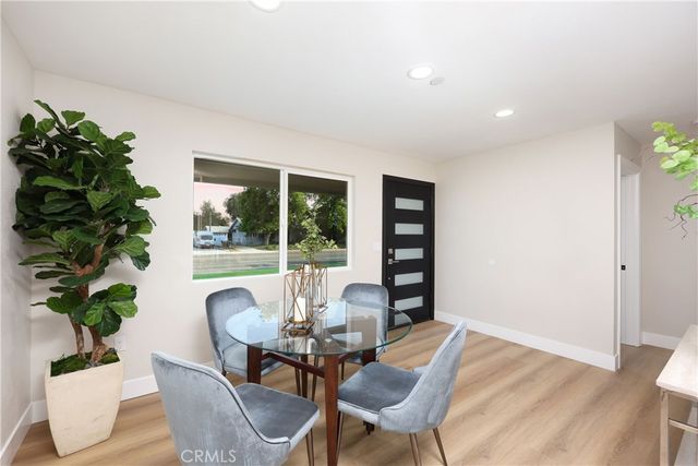 5571 Central Avenue, Riverside, CA 92504