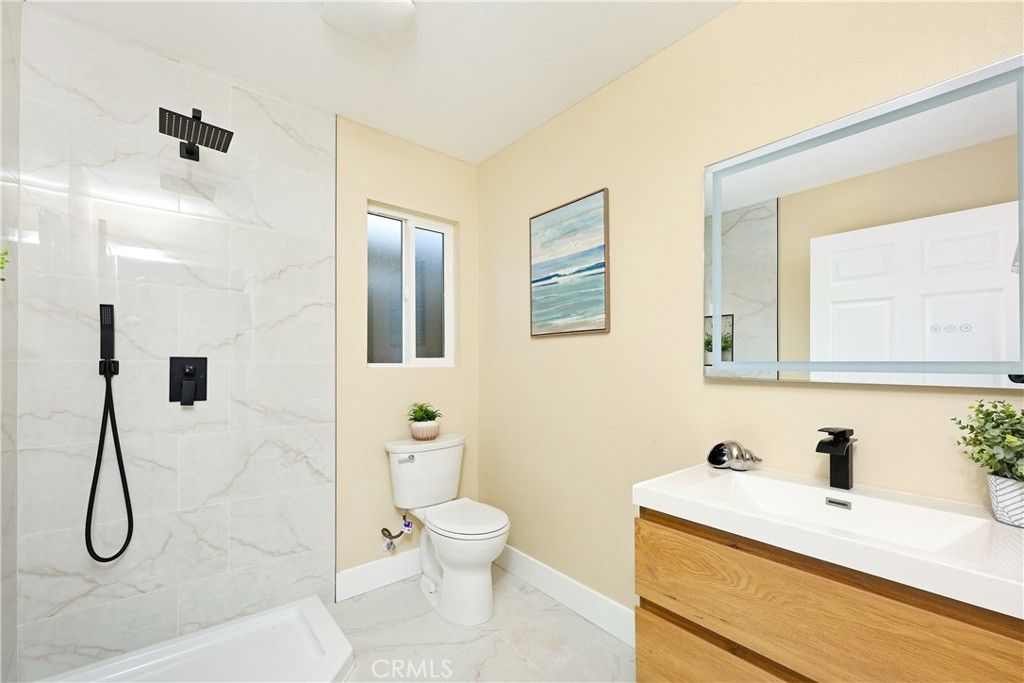 Image 16 of property listing at 5571 Central Avenue, Riverside, CA 92504