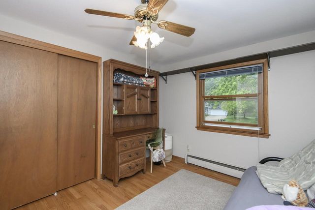 W276N1606 Spring Creek DRIVE, Pewaukee, WI 53072