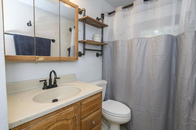 W276N1606 Spring Creek DRIVE, Pewaukee, WI 53072