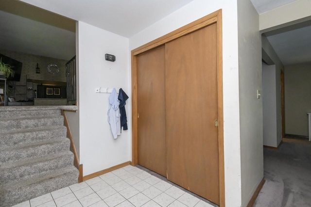 W276N1606 Spring Creek DRIVE, Pewaukee, WI 53072