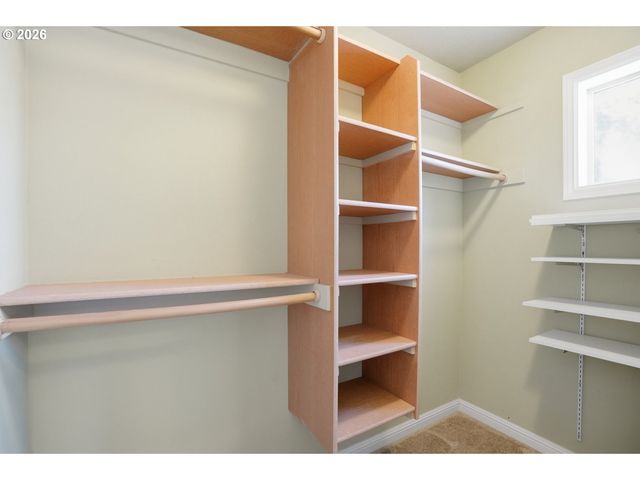 9442 N MACRUM Ave, Portland, OR 97203