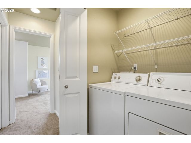 9442 N MACRUM Ave, Portland, OR 97203