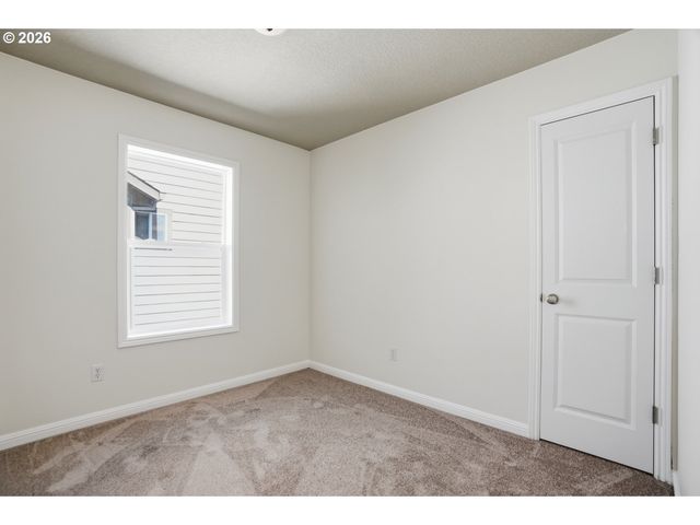 9442 N MACRUM Ave, Portland, OR 97203