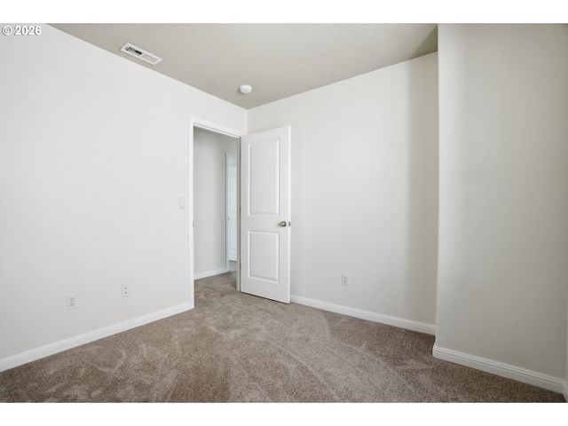 9442 N MACRUM Ave, Portland, OR 97203