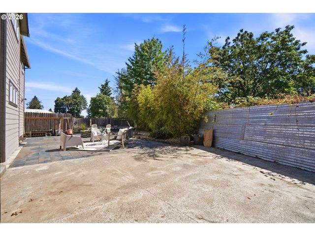 9442 N MACRUM Ave, Portland, OR 97203