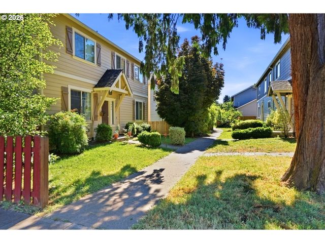 9442 N MACRUM Ave, Portland, OR 97203