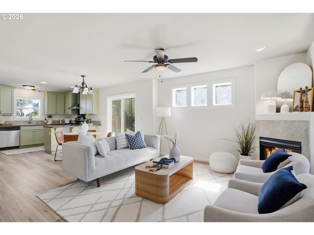 9442 N MACRUM Ave, Portland, OR 97203