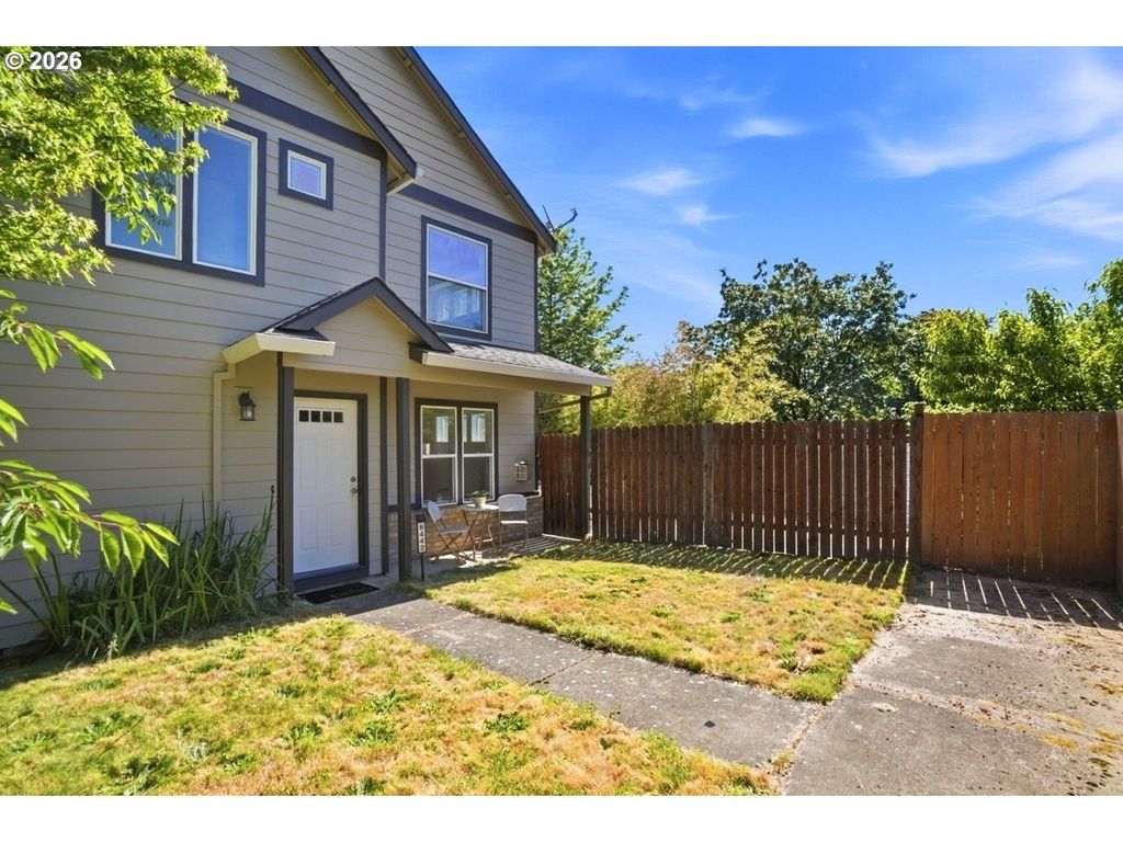 9442 N MACRUM Ave, Portland, OR 97203