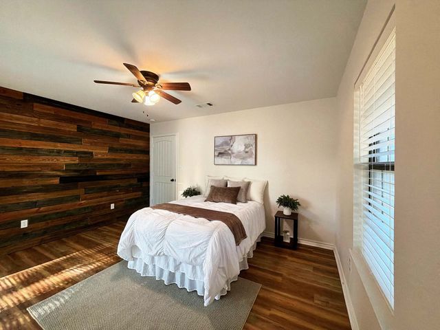 697 County Road 166, Whitesboro, TX 76273