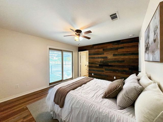 697 County Road 166, Whitesboro, TX 76273