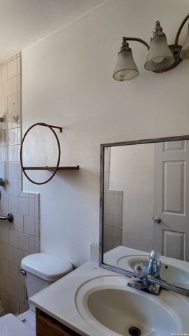 2306 VALENCIA, San Antonio, TX 78237