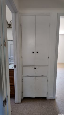 2306 VALENCIA, San Antonio, TX 78237