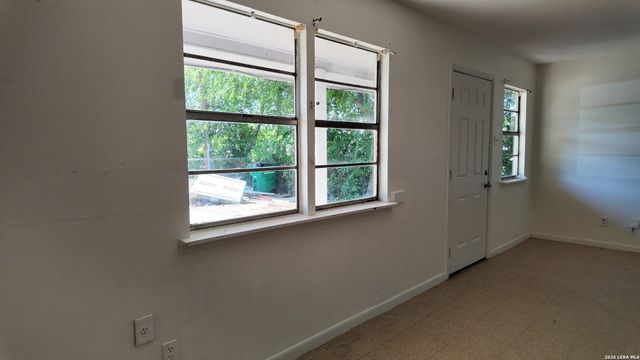 2306 VALENCIA, San Antonio, TX 78237