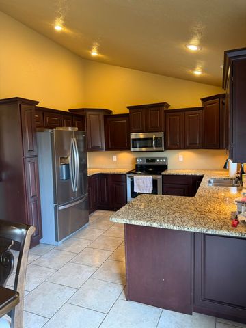 6803 County Road 8840, West Plains, MO 65775