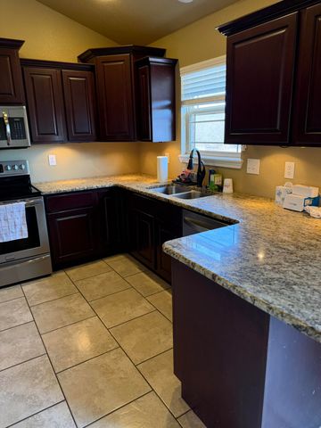 6803 County Road 8840, West Plains, MO 65775