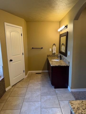 6803 County Road 8840, West Plains, MO 65775