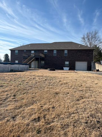 6803 County Road 8840, West Plains, MO 65775