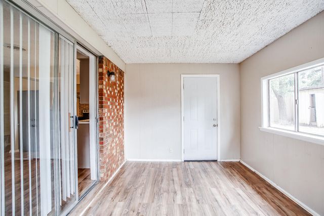 5533 17th Street, Lubbock, TX 79416