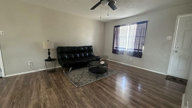 5533 17th Street, Lubbock, TX 79416