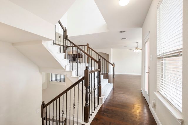 2640 Venice Drive 2, Grand Prairie, TX 75054