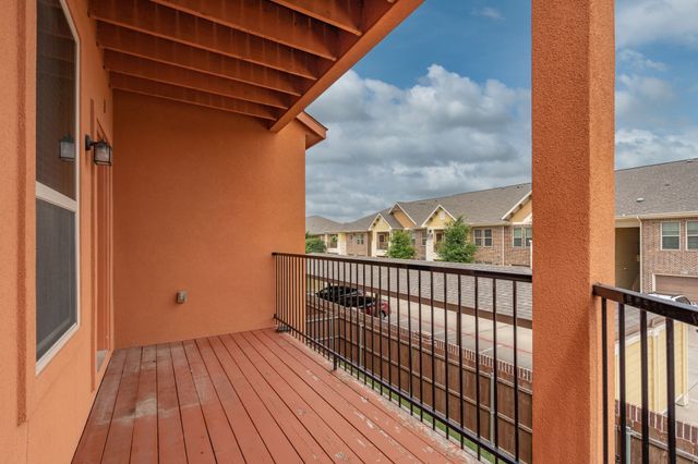 2640 Venice Drive 2, Grand Prairie, TX 75054