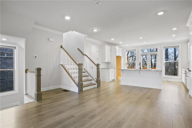 7950 Laurel Crest Drive, Suwanee, GA 30024