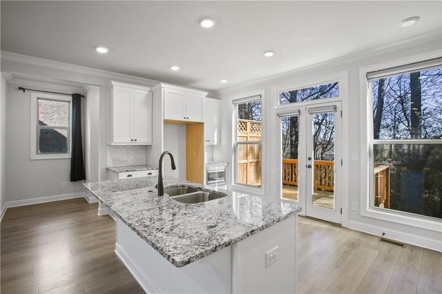 7950 Laurel Crest Drive, Suwanee, GA 30024