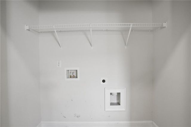 7950 Laurel Crest Drive, Suwanee, GA 30024