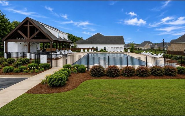 110 Lucas Ln, Midland City, AL 36350
