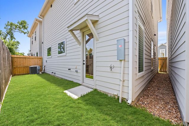 5808 Highland Sky Lane, Houston, TX 77091