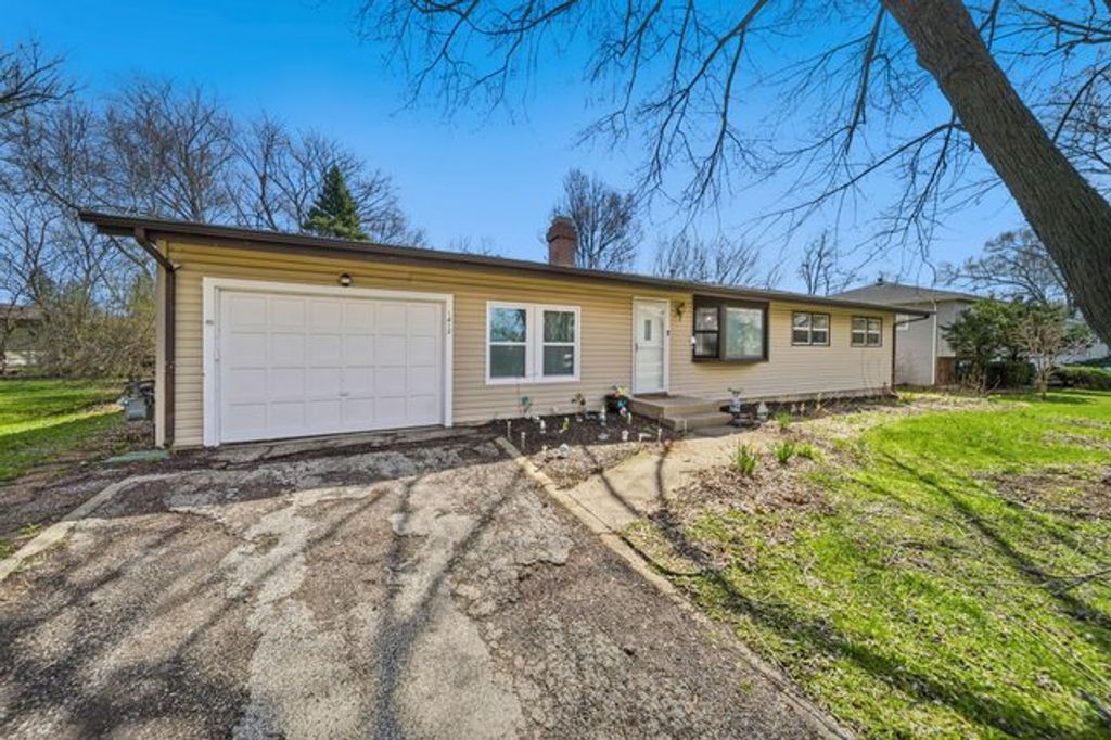 1412 Beach Road, Mchenry, IL 60050