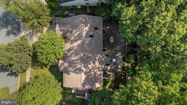 2113 CROSSGATE DR, Crofton, MD 21114