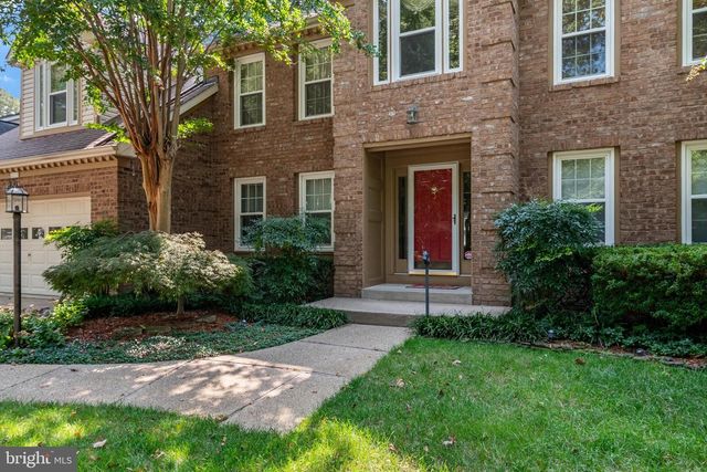 2113 CROSSGATE DR, Crofton, MD 21114