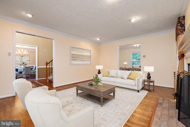 2113 CROSSGATE DR, Crofton, MD 21114