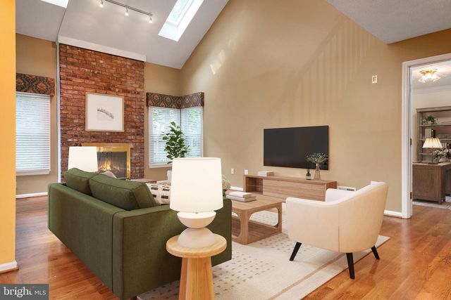 2113 CROSSGATE DR, Crofton, MD 21114