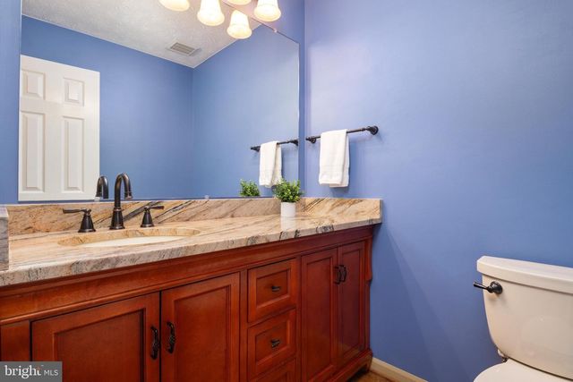 2113 CROSSGATE DR, Crofton, MD 21114