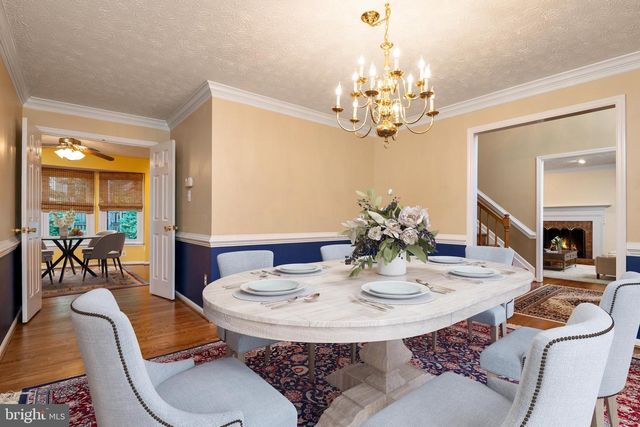 2113 CROSSGATE DR, Crofton, MD 21114