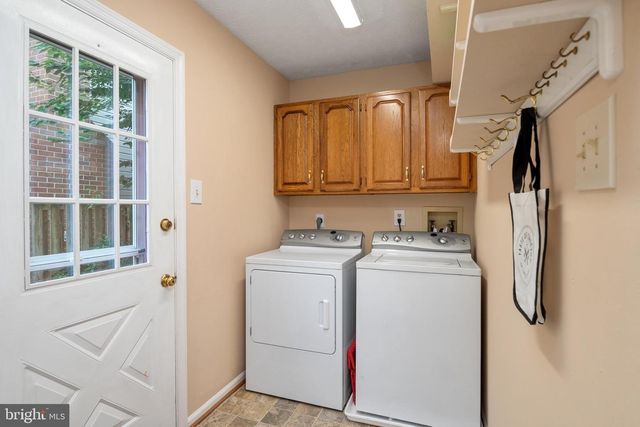 2113 CROSSGATE DR, Crofton, MD 21114