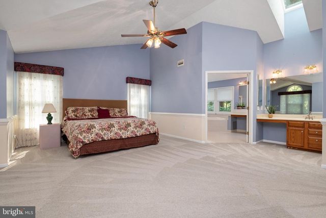 2113 CROSSGATE DR, Crofton, MD 21114