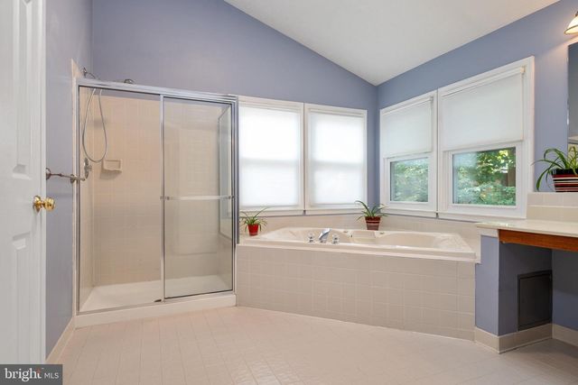 2113 CROSSGATE DR, Crofton, MD 21114