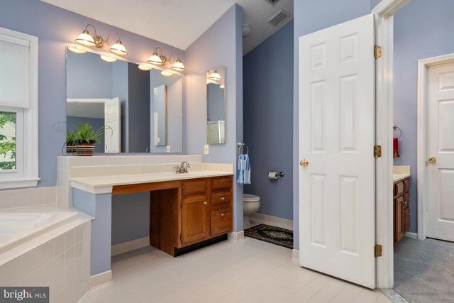 2113 CROSSGATE DR, Crofton, MD 21114
