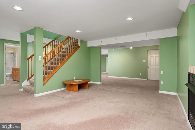 2113 CROSSGATE DR, Crofton, MD 21114
